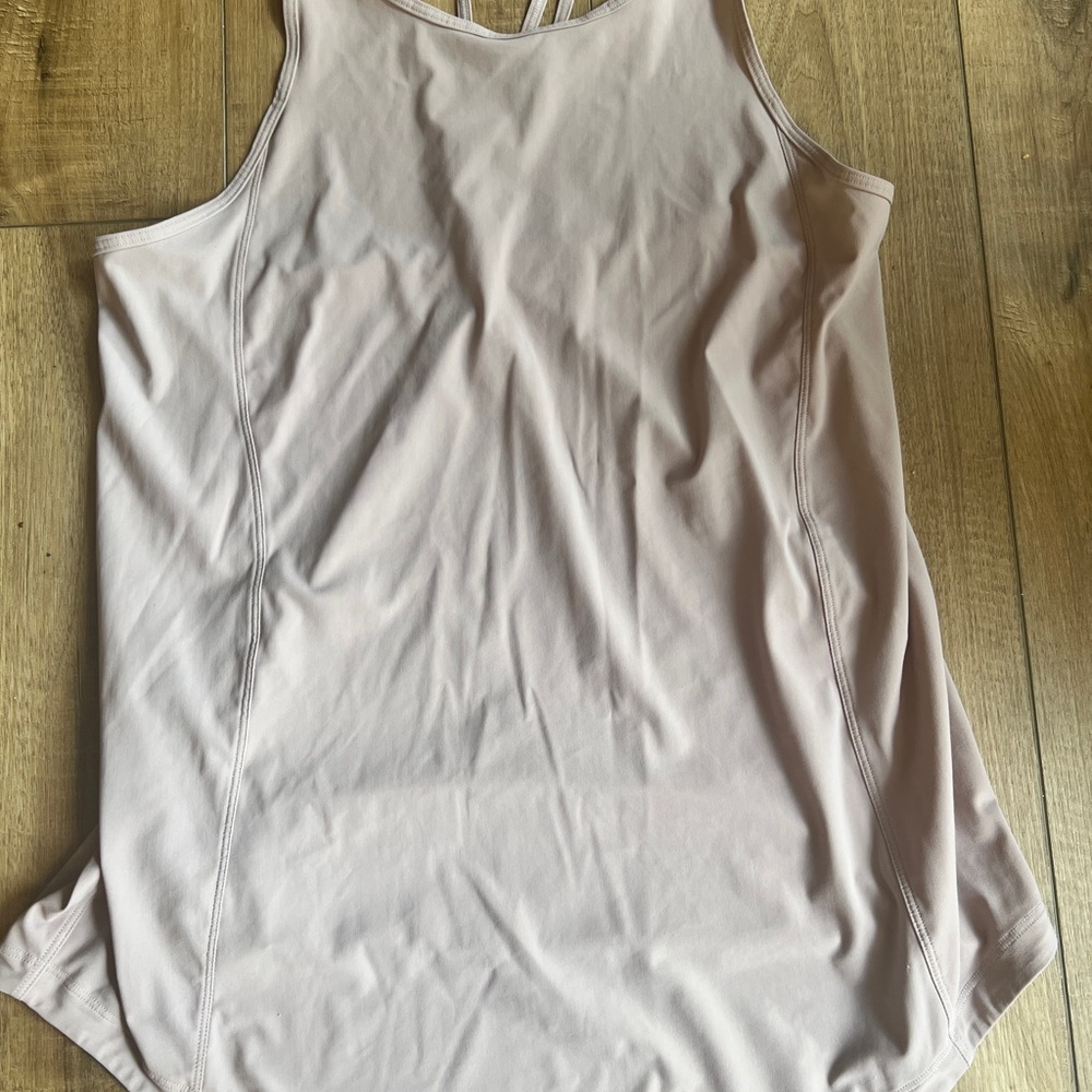 Lululemon Athletica Black and White Sleeveless Tank Top